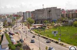 Pret excelent, la 2 min de mijlocul de transport in comun, zona de top!