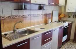 Apartament cu 2 camere, 31 mp, balcon 8mp, CT proprie, parcare, bloc nou, zona Petrom