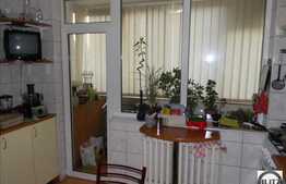 Apartament 3 camere decomandate, zona Coloane, 57 mp utili