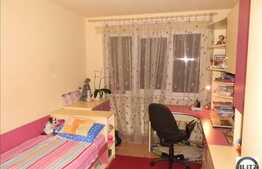 4 camere, finisat modern, zona Facultatii Bogdan Voda. Loc de parcare si boxa!