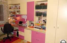 4 camere, finisat modern, zona Facultatii Bogdan Voda. Loc de parcare si boxa!