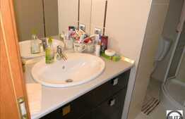 4 camere, finisat modern, zona Facultatii Bogdan Voda. Loc de parcare si boxa!