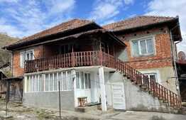 Casa individuala de 140 mp utili, teren 416 mp, Baciu!