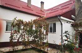 Casa de 600 mp utili, curte generoasa, 2000 mp teren, in Sanpetru!