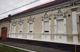 Casa de 600 mp utili, curte generoasa, 2000 mp teren, in Sanpetru!