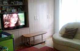 3 camere, mobilat modern, zona strazii Al. Vlahuta. Loc de parcare!