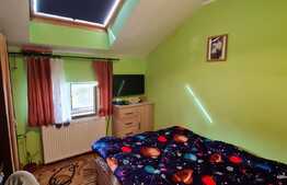 Apartament 4 camere, 2 balcoane, zona Florilor