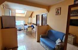 Apartament 4 camere, 2 balcoane, zona Florilor