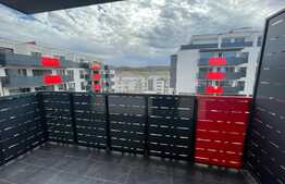 Apartament cu 2 camere, 40 mp, prima inchiriere, parcare, zona Petrom 