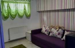 Apartament 3 camere, 75 mp, curte, parcare, zona Golden Tulip