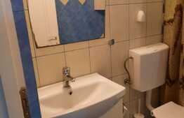 Apartament 3 camere, 75 mp, curte, parcare, zona Golden Tulip