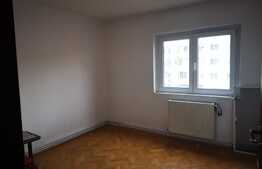 Apartament 4 camere, decomandat, zonă liniștită, aproape de Calea București