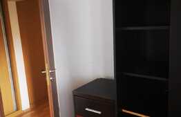 Apartament 4 camere, decomandat, zonă liniștită, aproape de Calea București