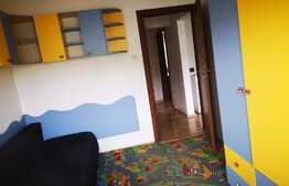 Apartament 4 camere, decomandat, zonă liniștită, aproape de Calea București