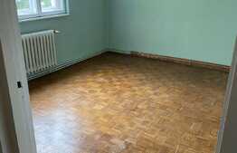 Apartament 2 camere , etaj intermediar, baie cu geam! zona Pietei Flora!