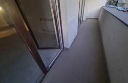 Apartament 2 camere, etaj intermediar, balcon 8 mp, parcare cu CF! Zona strazii Porii