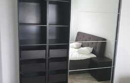 Apartament cu 2 camere, 50 mp, semidecomandat, parcare, zona Vivo 