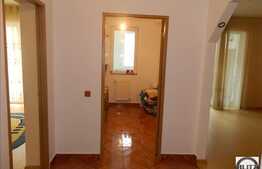 Vanzare 2 camere, 56 mp utili, TERASA de 13 mp, zona Porii! Parcare inclusa!