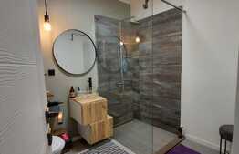 Apartament lux, 3 camere 65mp,  terasa 25 mp, parcare subterana! Zona strazii Urusagului