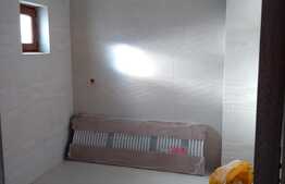 Casa spatioasa 200 mp, teren generos 1800 mp, in Chinteni!