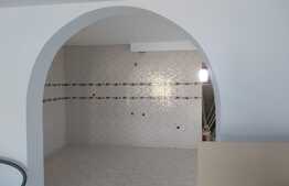 Casa spatioasa 200 mp, teren generos 1800 mp, in Chinteni!