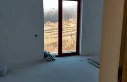 Casa spatioasa 200 mp, teren generos 1800 mp, in Chinteni!