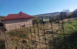 Teren intravilan 1600 mp, aflat in zona de constructii case in Chinteni