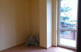 Vanzare apartament 3 camere, 83 mp utili, zona 21 Decembrie, cu garaj