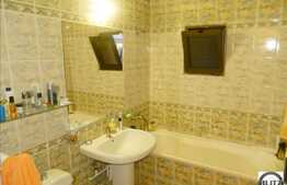 Apartament 3 camere, 72 mp zona Intre Lacuri