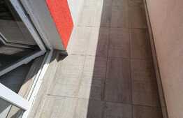 Apartament cu 3 camere, finisat, 2 garaje, 73mp,in Baciu 