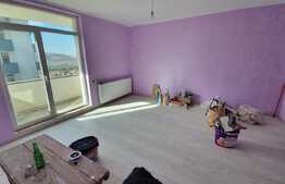 Apartament cu 3 camere, finisat, 2 garaje, 73mp,in Baciu 