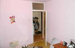 2 camere de vanzare, 56 mp, cu boxa  si  loc de parcare in garaj