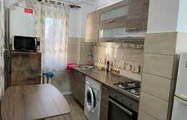 Apartament de 2 camere, 40 mp, balcon, zona strazii Donath