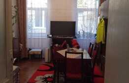 Casa in curte comuna, in centru, 2 camere, 53 mp utili!