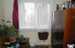 Apartament 3 camere de vanzare, 57 mp utili, zona Profi, cu boxa