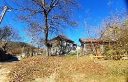 Teren intravilan 750mp,cu casa veche ,situat in Feleacu