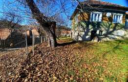 Teren intravilan 750mp,cu casa veche ,situat in Feleacu