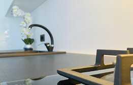 Apartament de 2 camere, 55mp, modern, zona Vivo