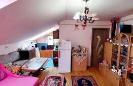 Apartament la mansarda, 56 mp, zona Florilor