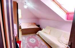 Apartament la mansarda, 56 mp, zona Florilor