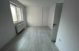 Apartament 3 camere, 49 mp, gradina de 50 mp, parcare, zona Vivo!