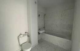 Apartament 3 camere, 49 mp, gradina de 50 mp, parcare, zona Vivo!