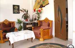Vanzare apartament 3 camere, 75 mp utili, mobilat, plus loc de parcare
