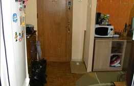 Apartament cu 3 camere, semidecomandat, 70 mp utili, boxa la subsol!