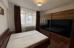 Apartament de 2 camere, 50 mp, balcon, zona Piata Hermes