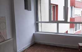 Apartament 3 camere, balcon, boxa, 74 mp, cu priveliște panoramică, Vlahuță