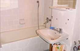 Apartament 3 camere, 60 mp, complet mobilat, boxa la subsol, 5 minute de Cora!