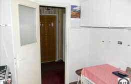 Apartament 3 camere, 60 mp, complet mobilat, boxa la subsol, 5 minute de Cora!