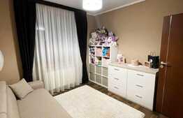 Apartament de 3 camere, 79 mp, lux, zona Eroilor