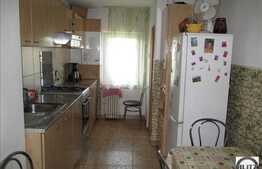 Vanzare apartament 4 camere decomandate, 81 mp utili, balcon, zona Billa!